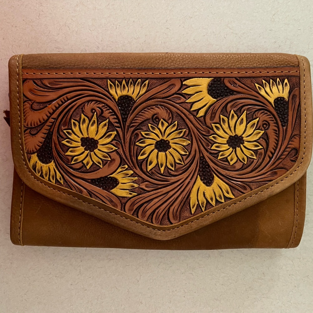 NWT LEATHER JEWELRY TRAVEL CASE